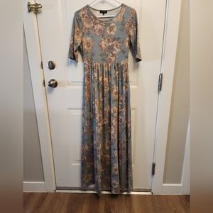 Roolee Floral Maxi, size M